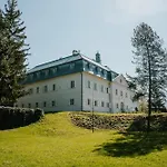 Chateau 4*