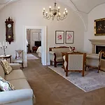 Chateau Hotel 4*