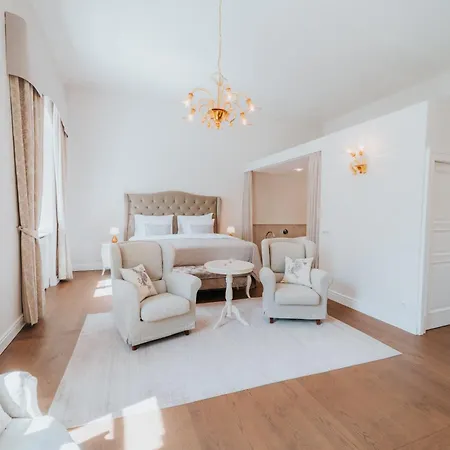 Chateau Gbelany Hotel 4*