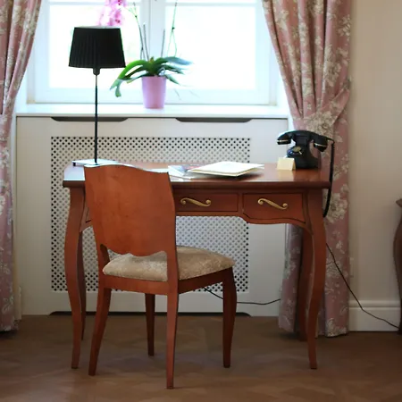 Отель Chateau 4*